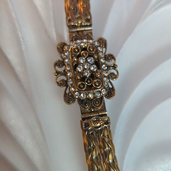 Sarah Coventry Queen Victoria Necklace and Bracelet Set - Picture 10 of 13